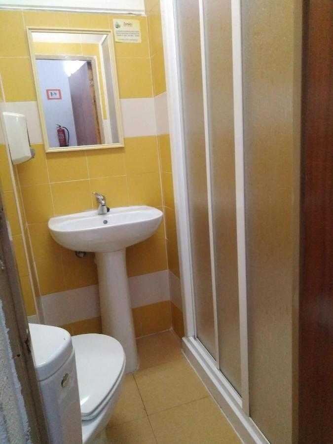 Pension Carretero Касерес Экстерьер фото