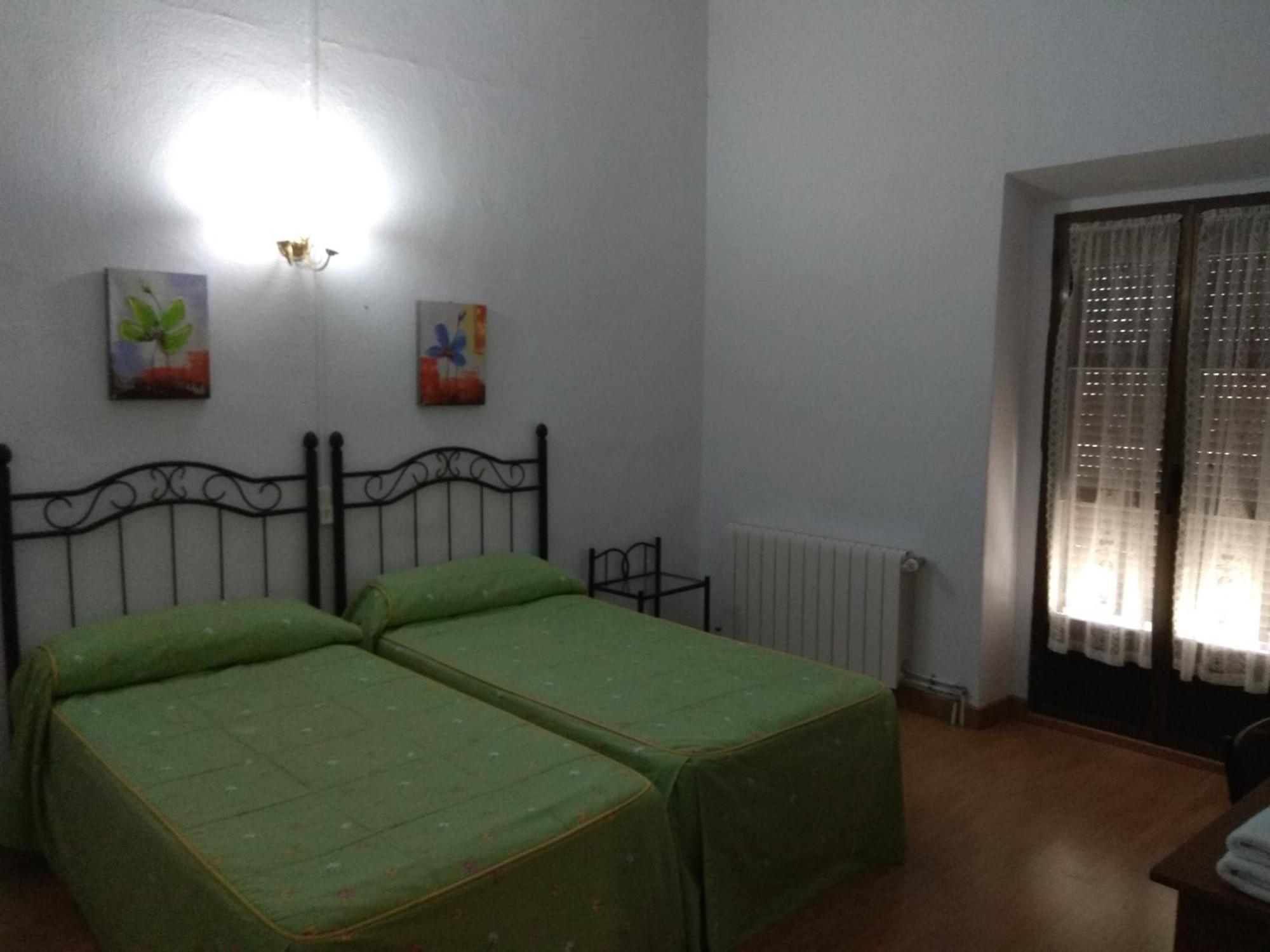 Pension Carretero Касерес Экстерьер фото