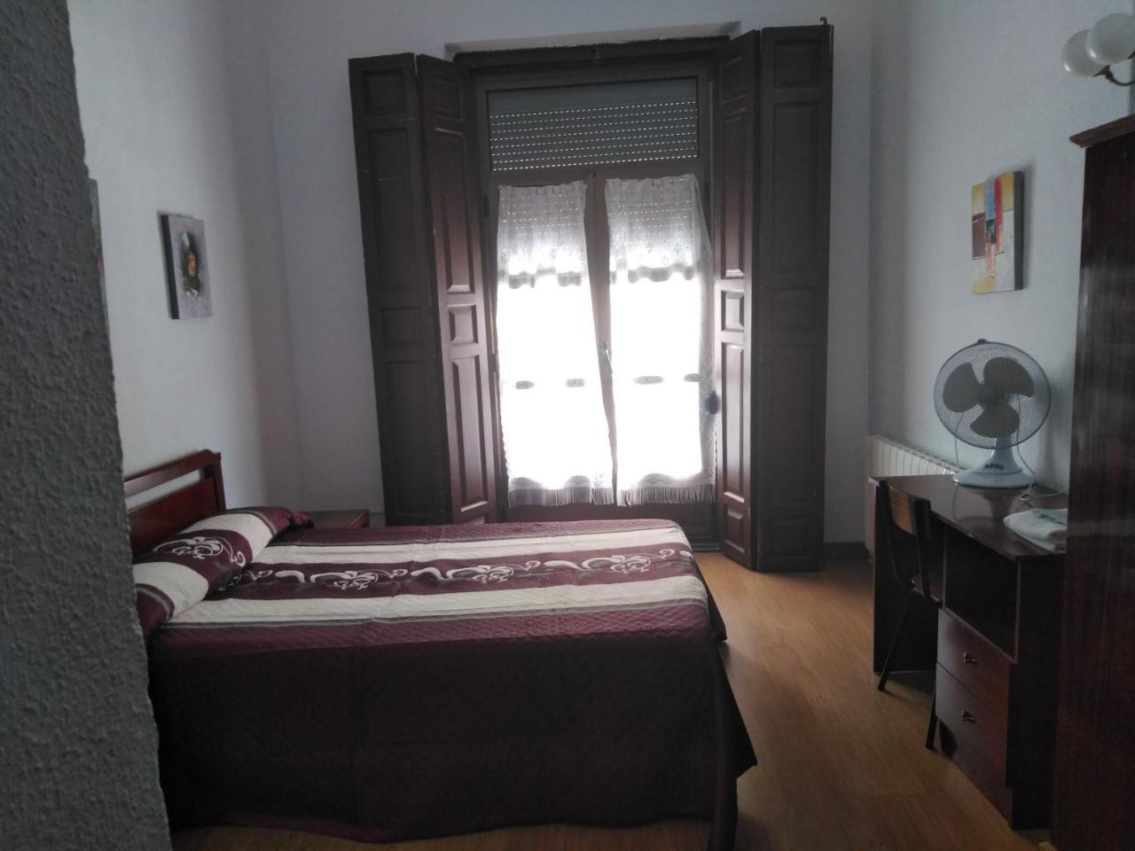 Pension Carretero Касерес Экстерьер фото